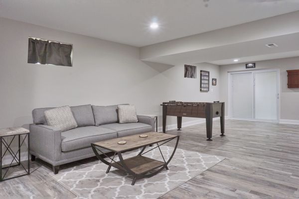 Vinyl Flooring Installation Service
